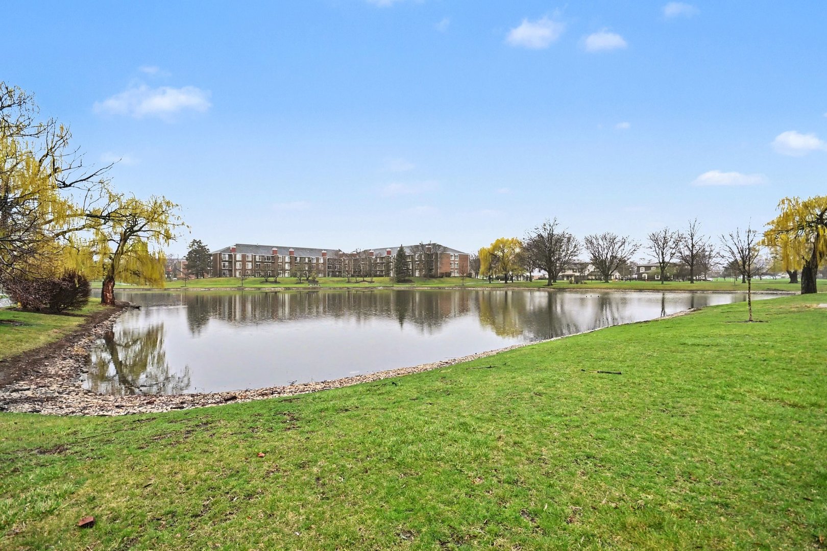 700 Wellington Avenue #504, Elk Grove Village, IL 60007