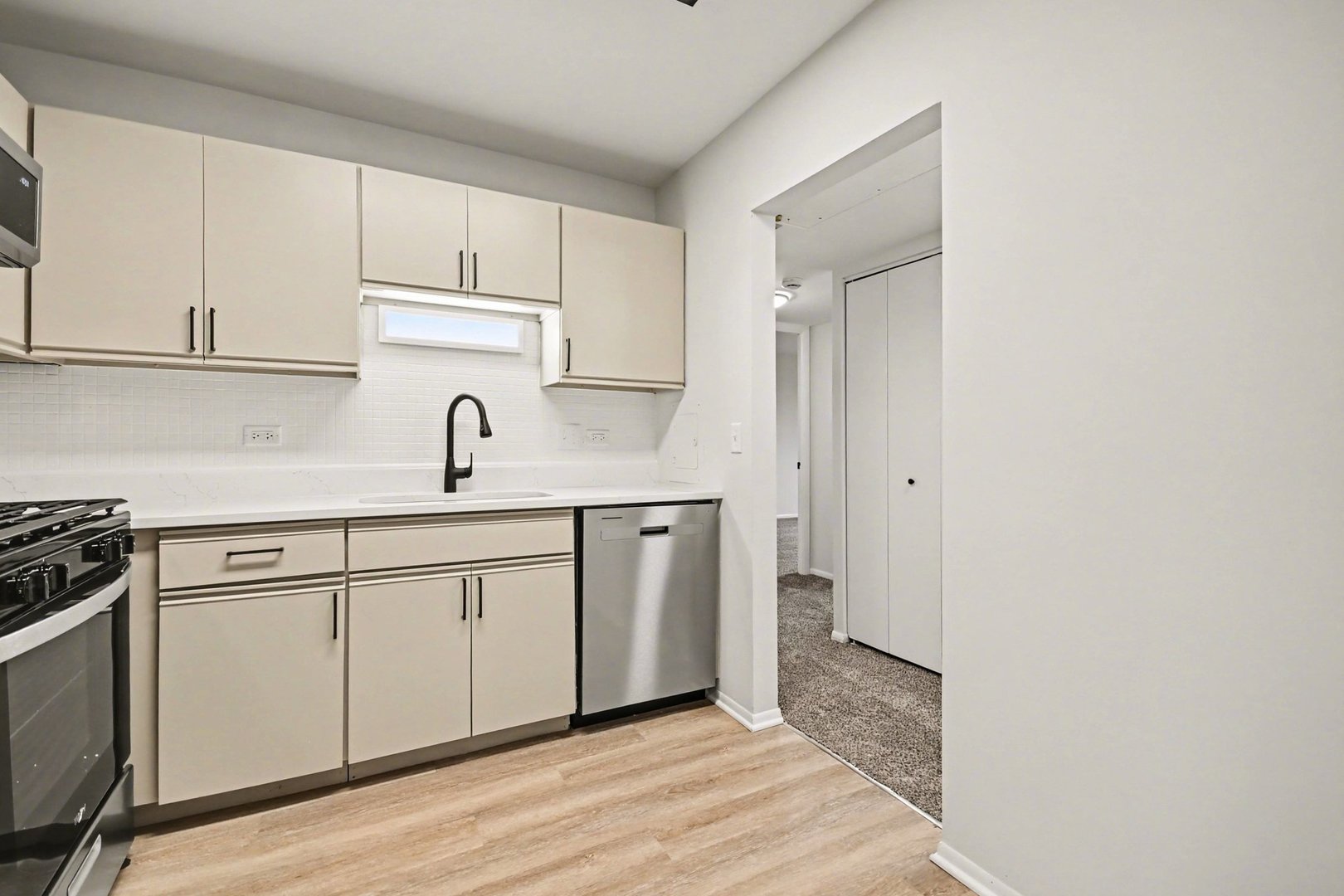 700 Wellington Avenue #504, Elk Grove Village, IL 60007