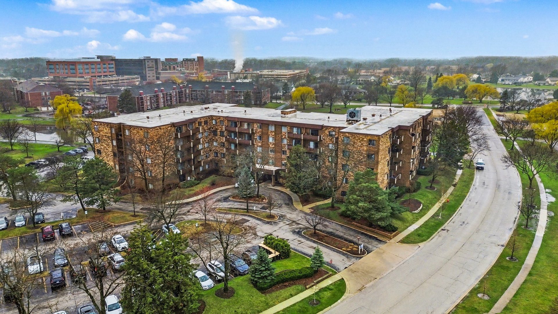 700 Wellington Avenue #504, Elk Grove Village, IL 60007