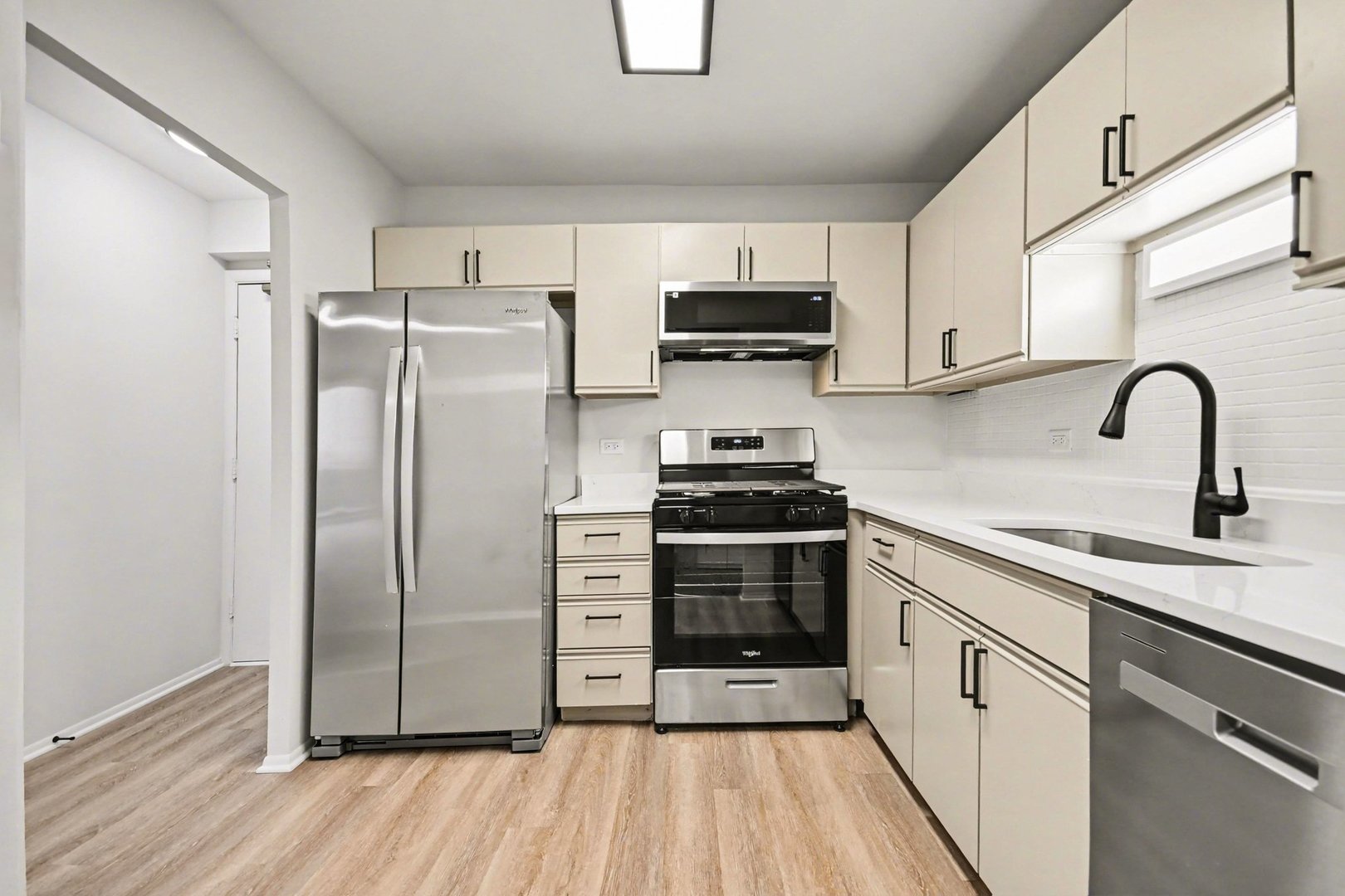 700 Wellington Avenue #504, Elk Grove Village, IL 60007