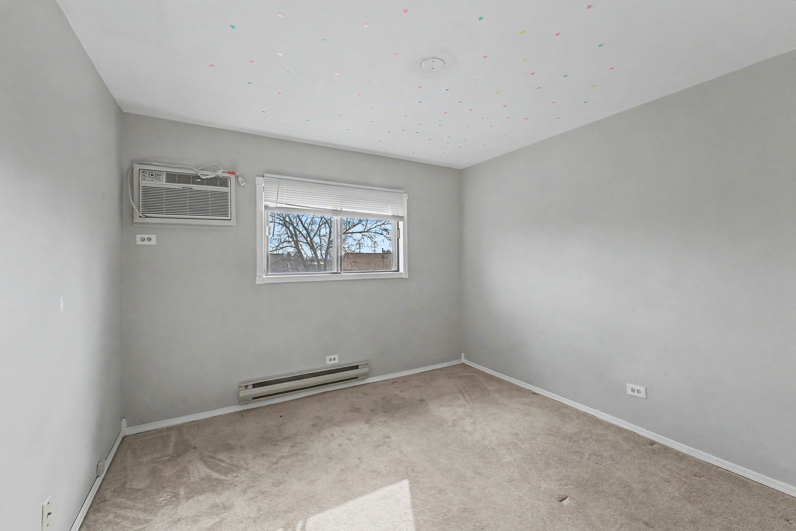 1003 Spruce Street #3B, Glendale Heights, IL 60139