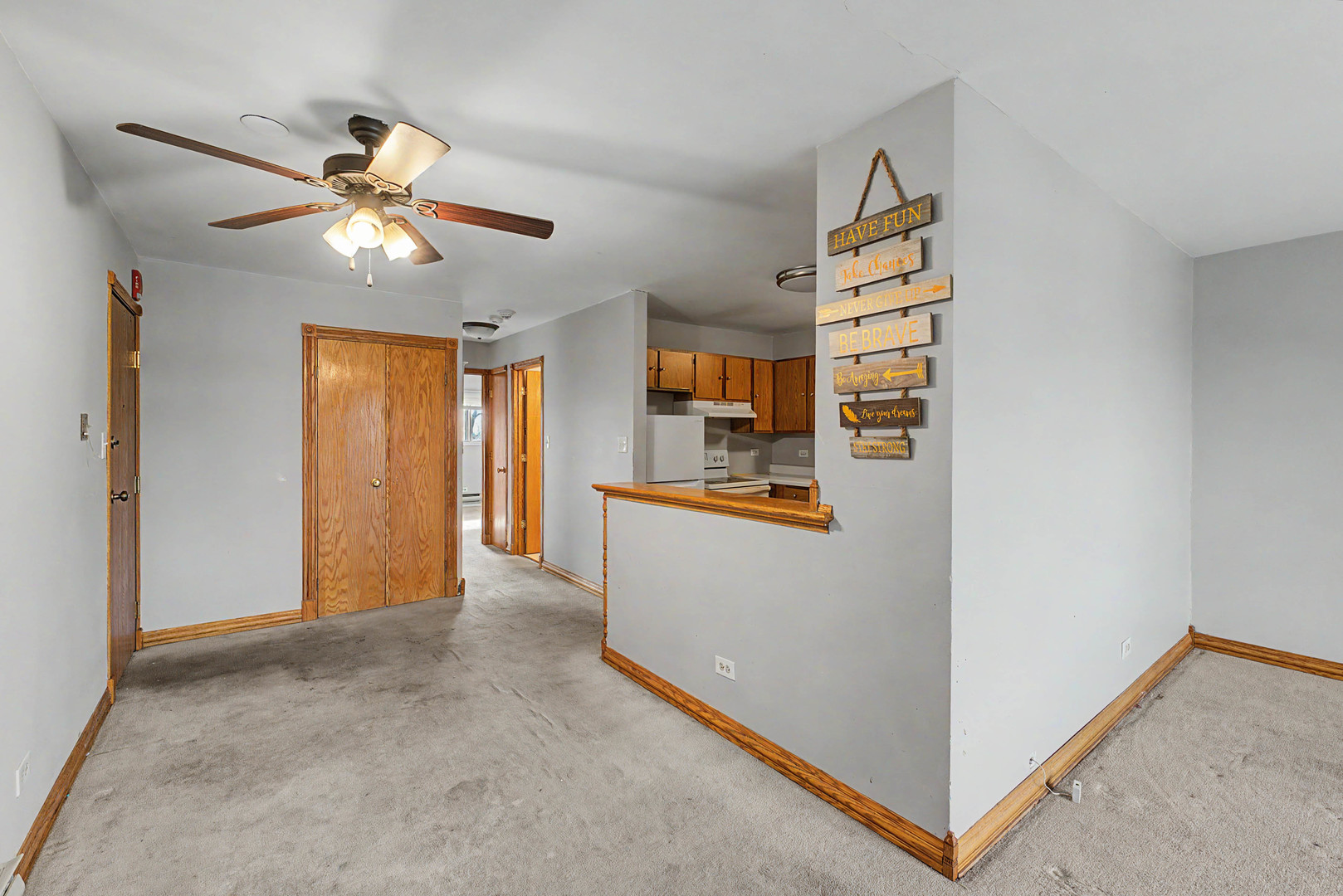 1003 Spruce Street #3B, Glendale Heights, IL 60139