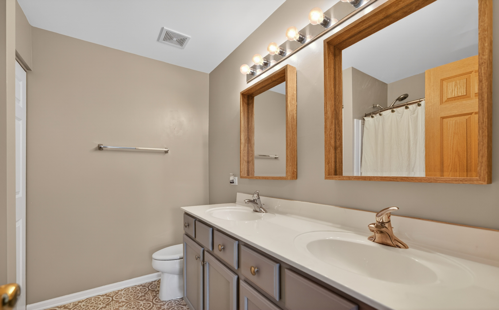 1481 Cambria Drive #3, DeKalb, IL 60115