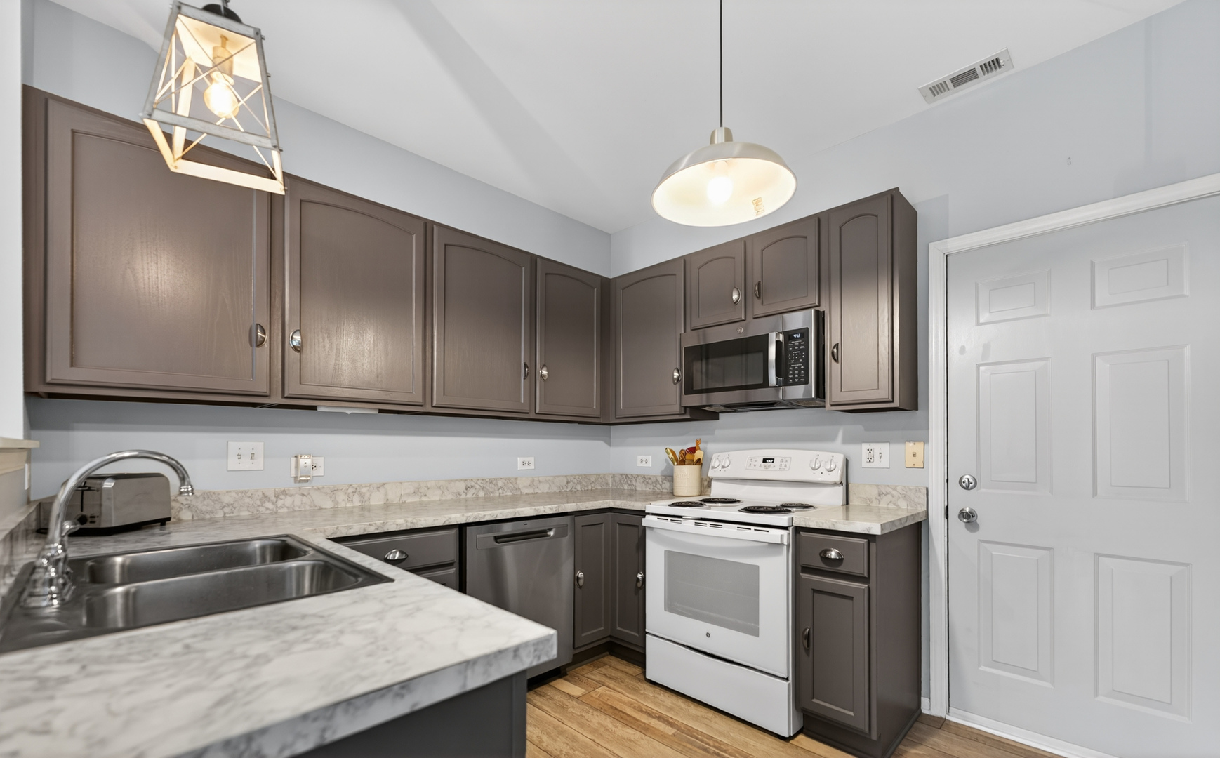 1481 Cambria Drive #3, DeKalb, IL 60115