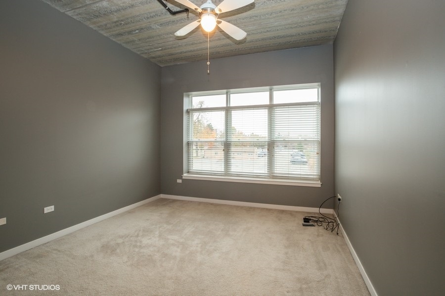 24 W Station Street #206W, Palatine, IL 60067