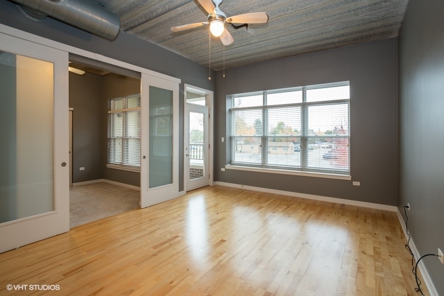 24 W Station Street #206W, Palatine, IL 60067