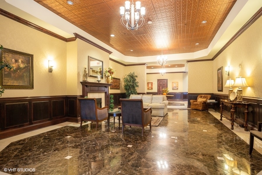 24 W Station Street #206W, Palatine, IL 60067