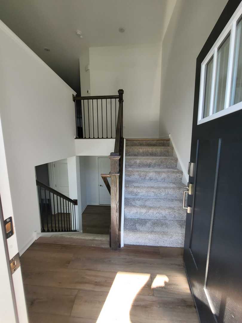 588 Wolverine Drive, Aurora, IL 60502