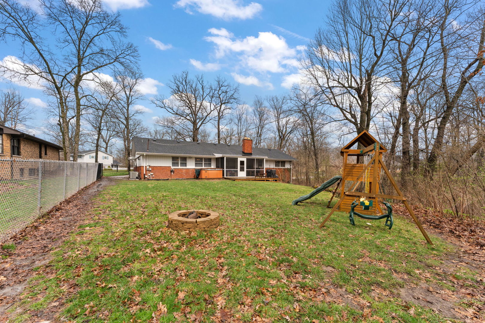 90 Alpine Lane, Crete, IL 60417