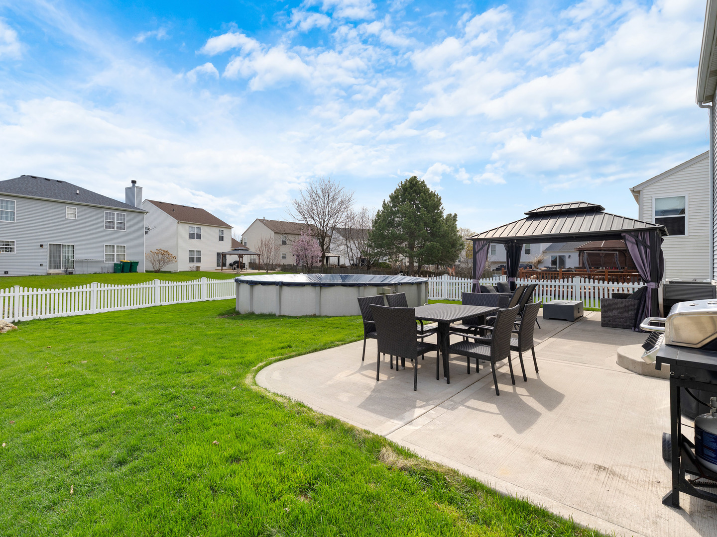289 W Daisy Circle, Romeoville, IL 60446