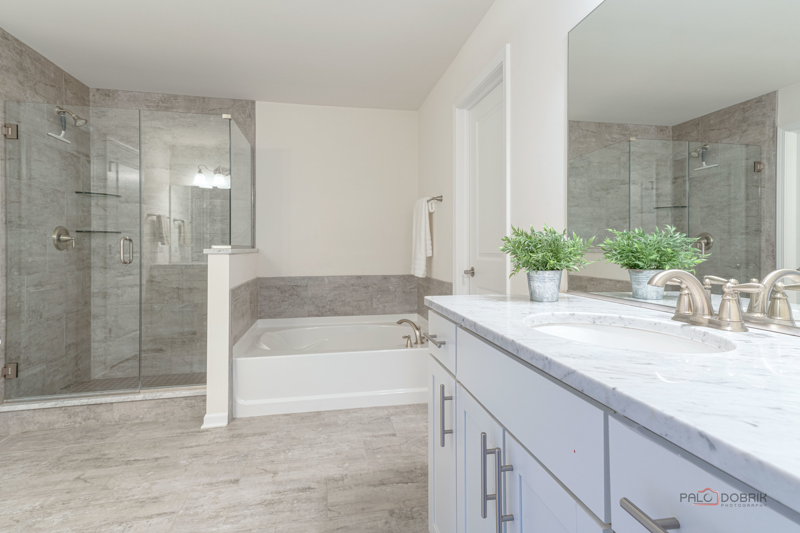 286 Belmont Drive, Lincolnshire, IL 60069