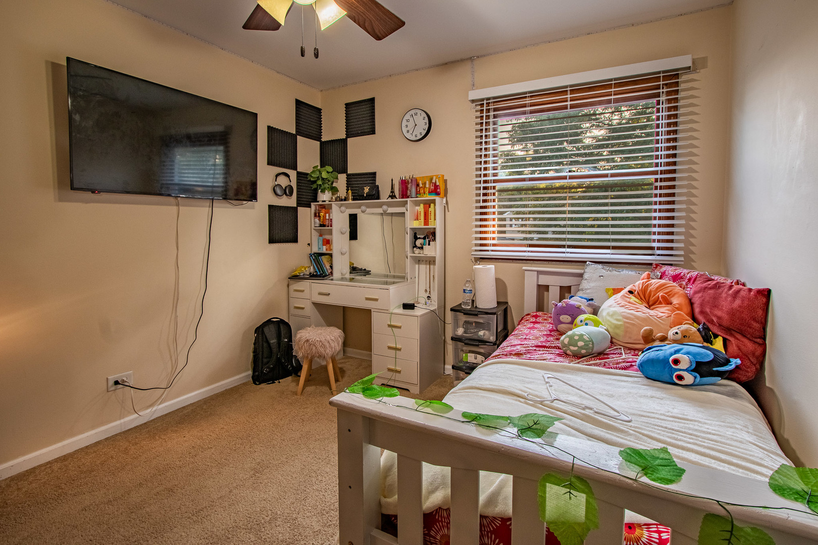 1201 Pinetree Lane, Bartlett, IL 60103