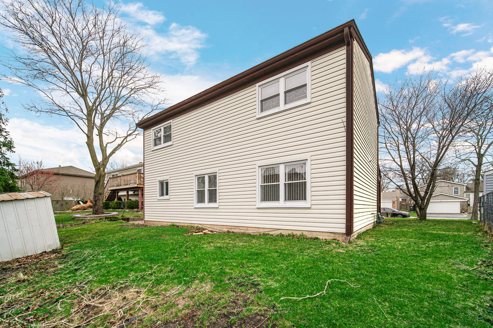 593 Iroquois Trail, Carol Stream, IL 60188