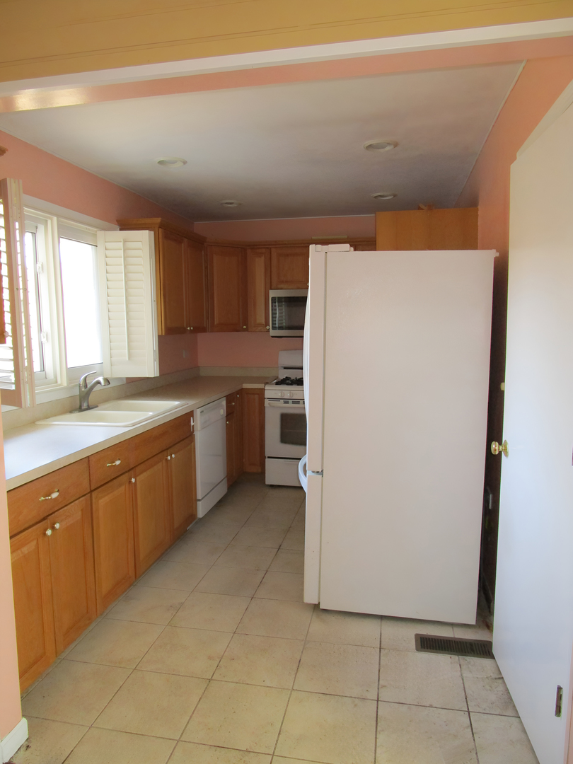 104 Oxford Place, Bloomingdale, IL 60108