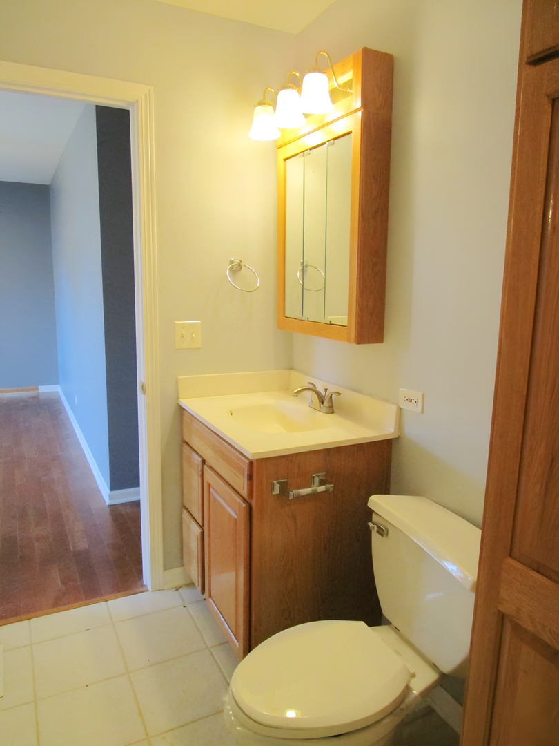 104 Oxford Place, Bloomingdale, IL 60108