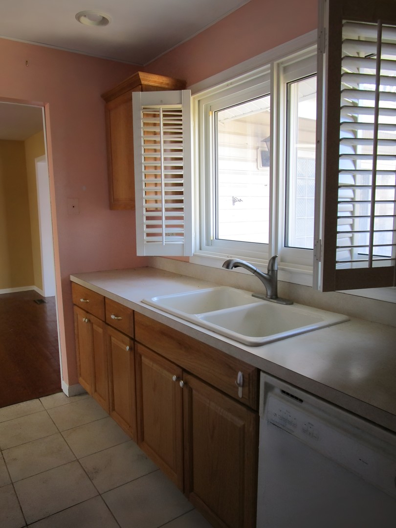 104 Oxford Place, Bloomingdale, IL 60108