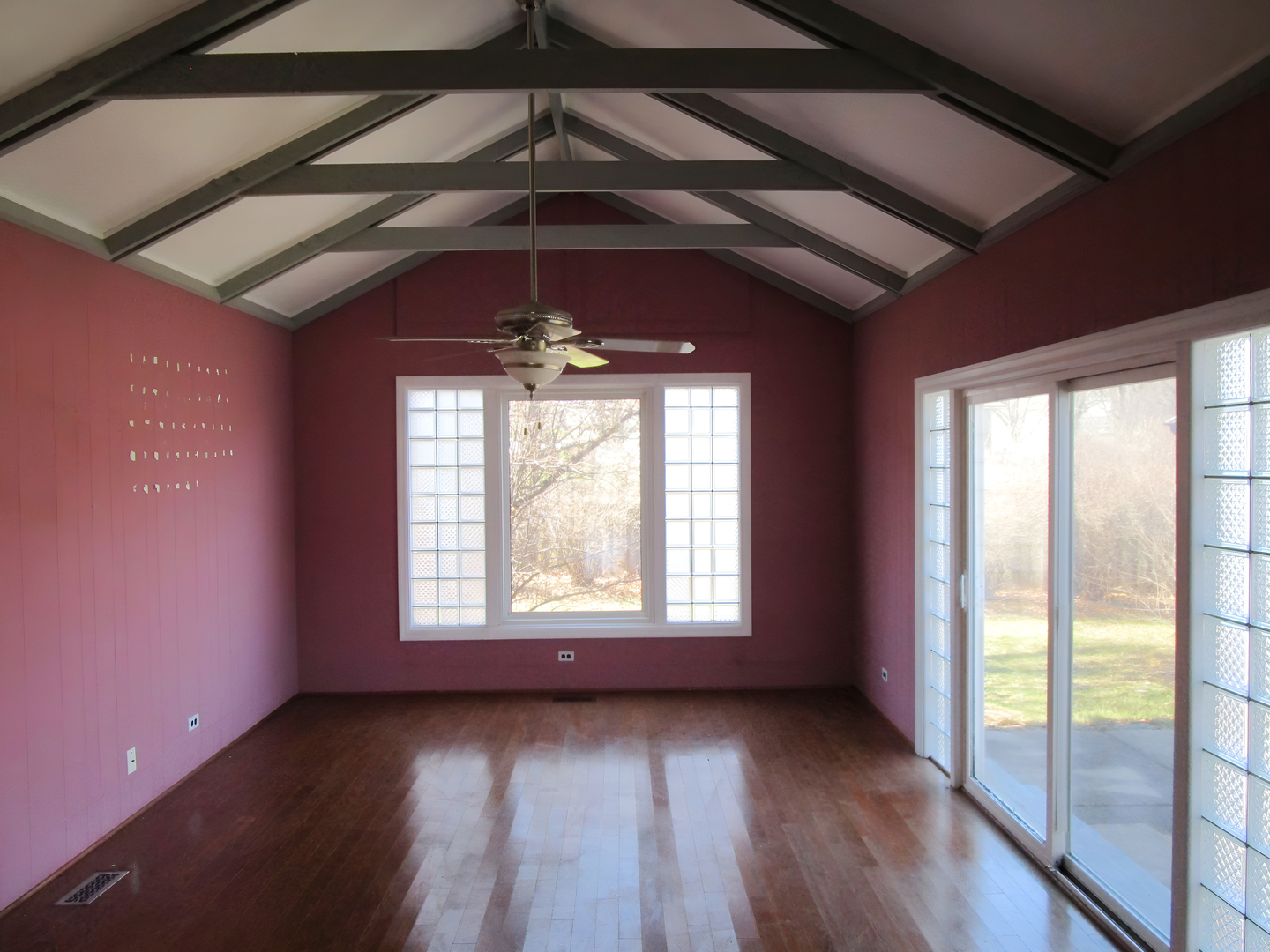 104 Oxford Place, Bloomingdale, IL 60108