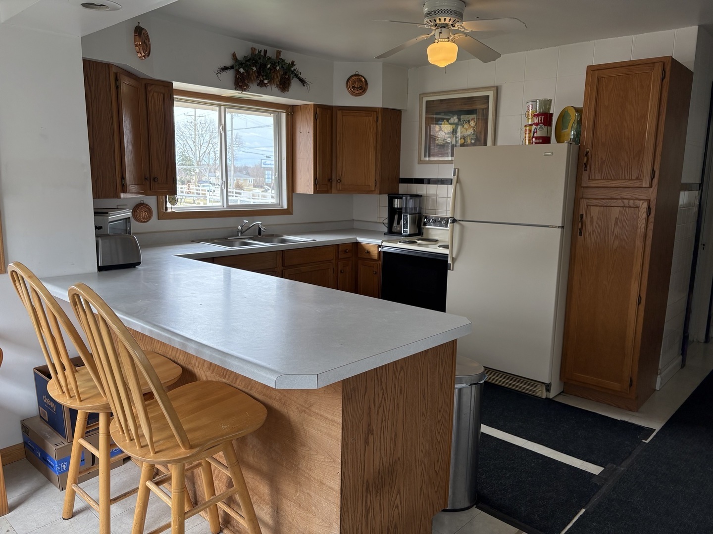 1031 IL Route 173 Highway, Antioch, IL 60002