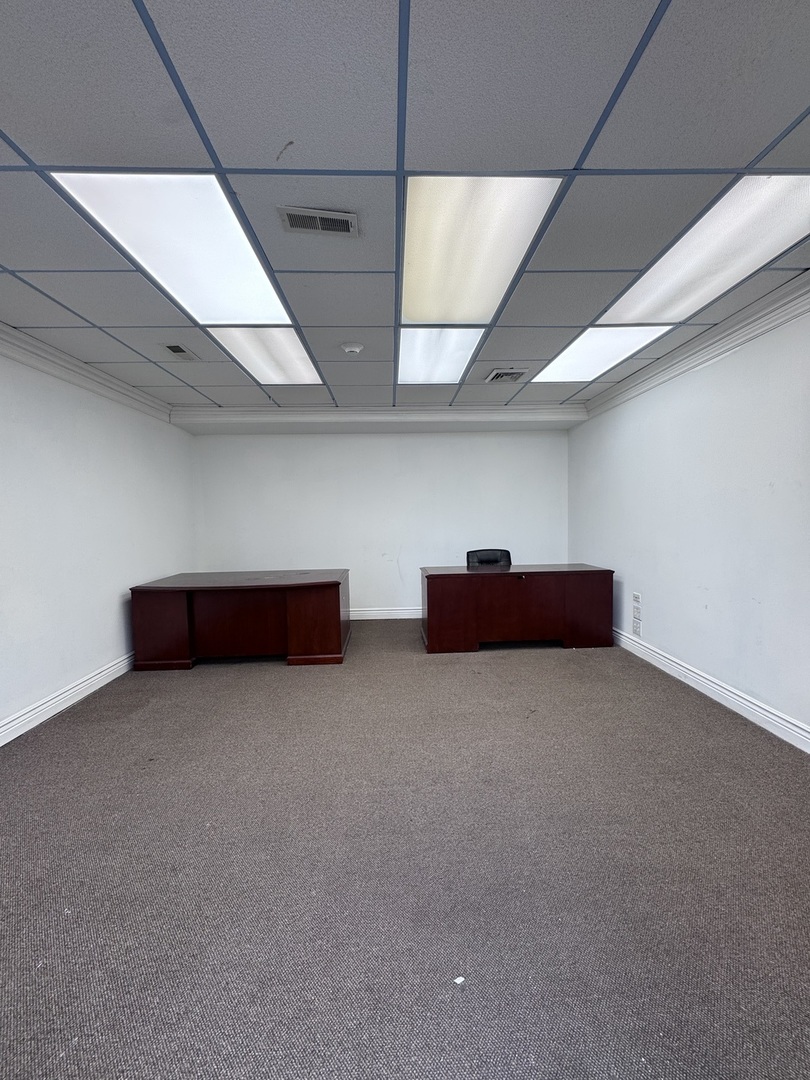 10500 SOUTHWEST Highway #G1, Chicago Ridge, IL 60415