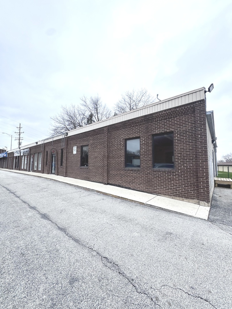 10500 SOUTHWEST Highway #G1, Chicago Ridge, IL 60415