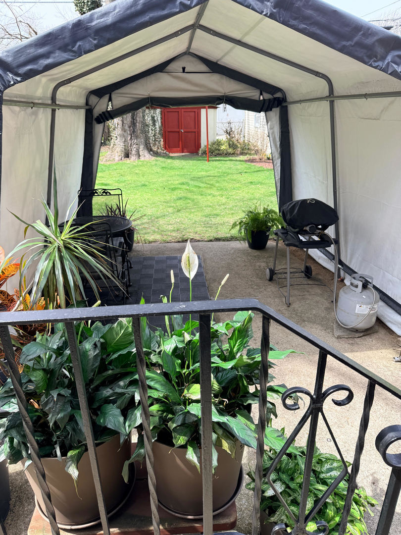 912 Hull Avenue, Westchester, IL 60154