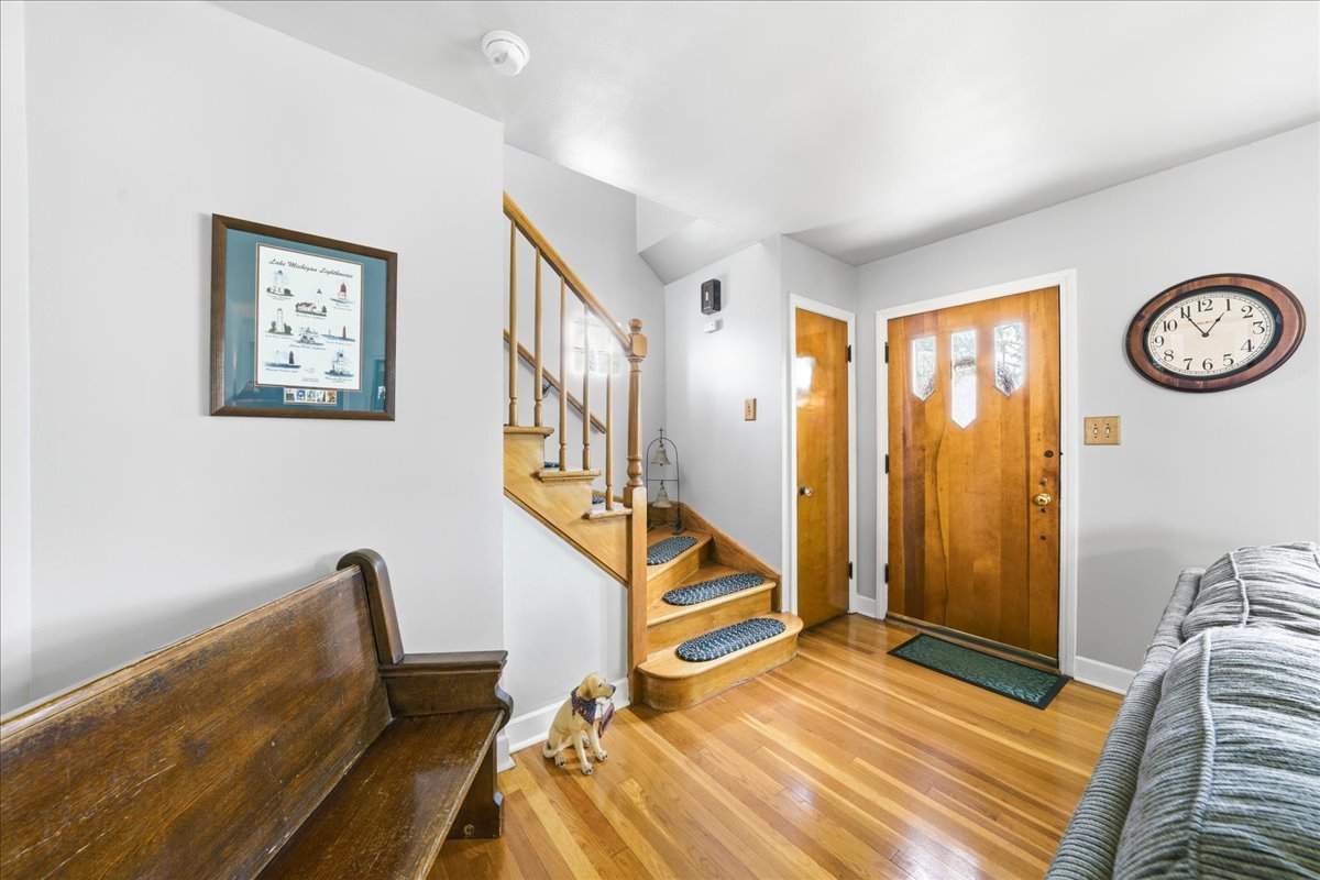 912 Hull Avenue, Westchester, IL 60154