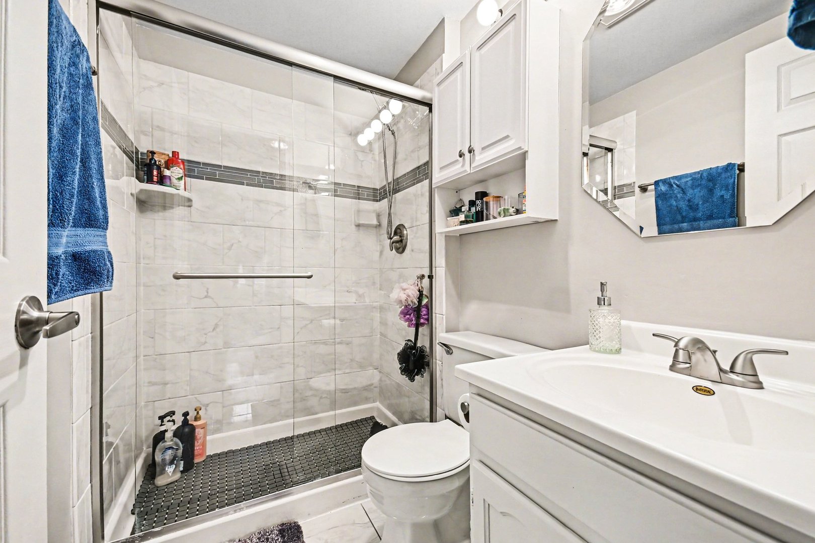 2057 Lancaster Circle #102D, Naperville, IL 60565