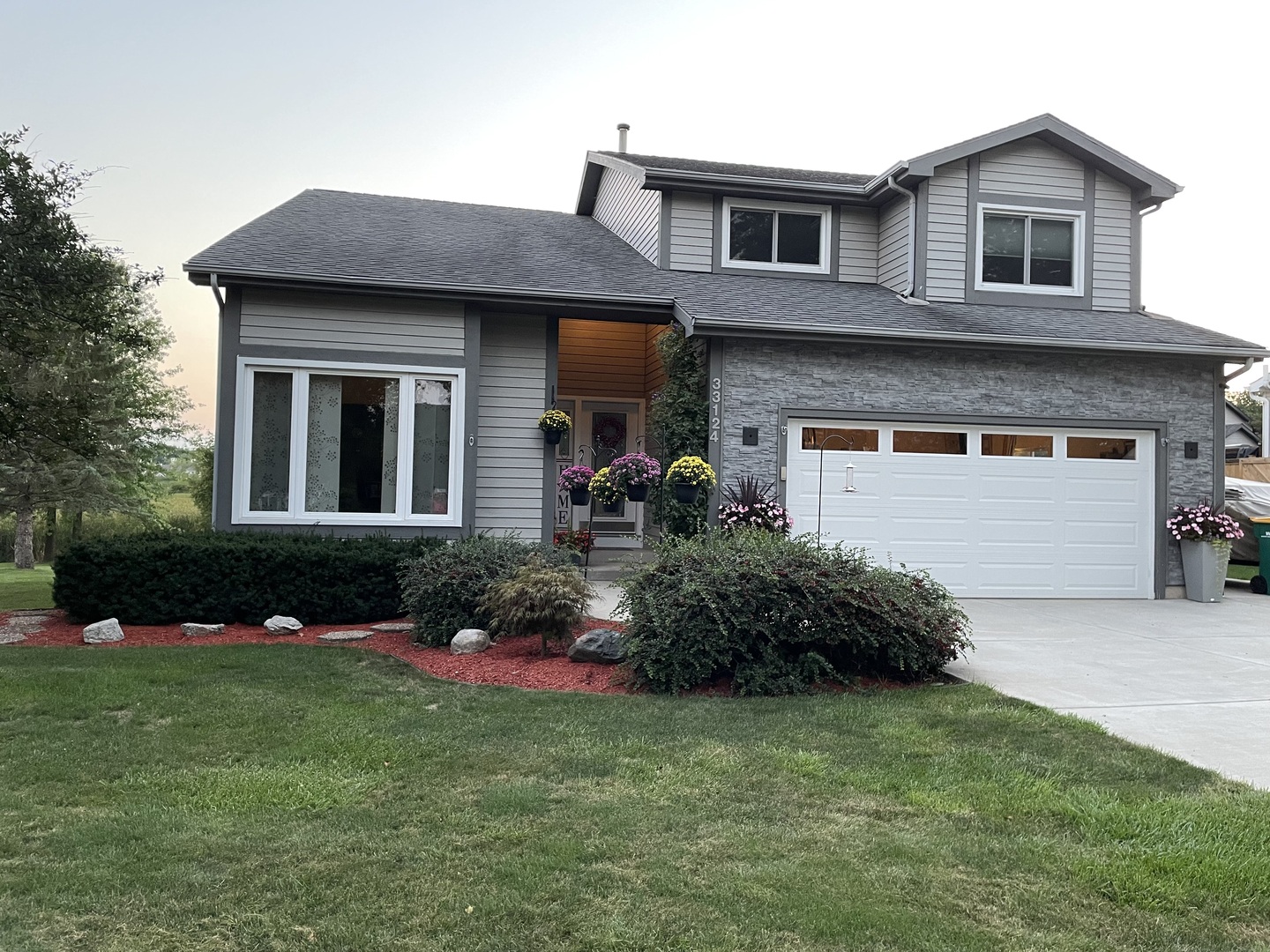 33124 N Shannon Drive, Grayslake, IL 60030