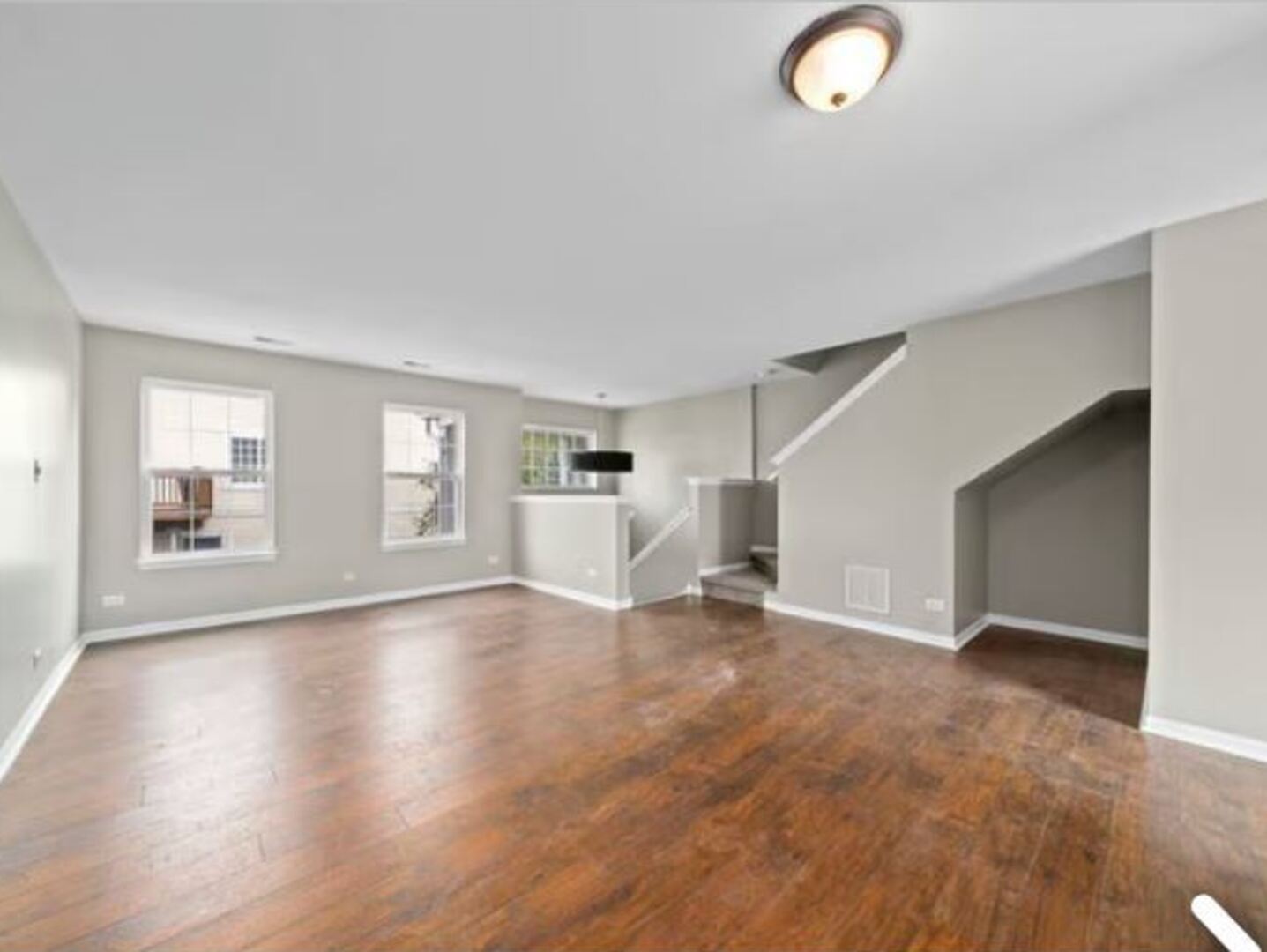 512 Lincoln Station Drive #512, Oswego, IL 60543