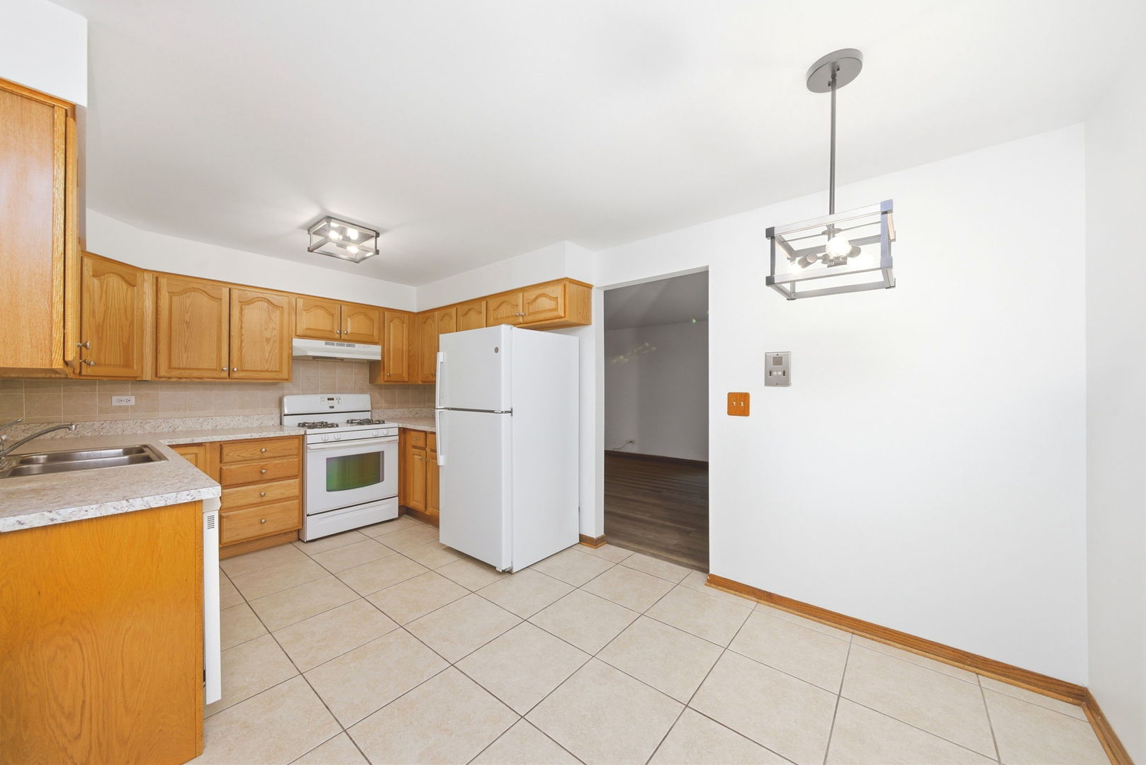 6533 N Northwest Highway #1C, Chicago, IL 60631