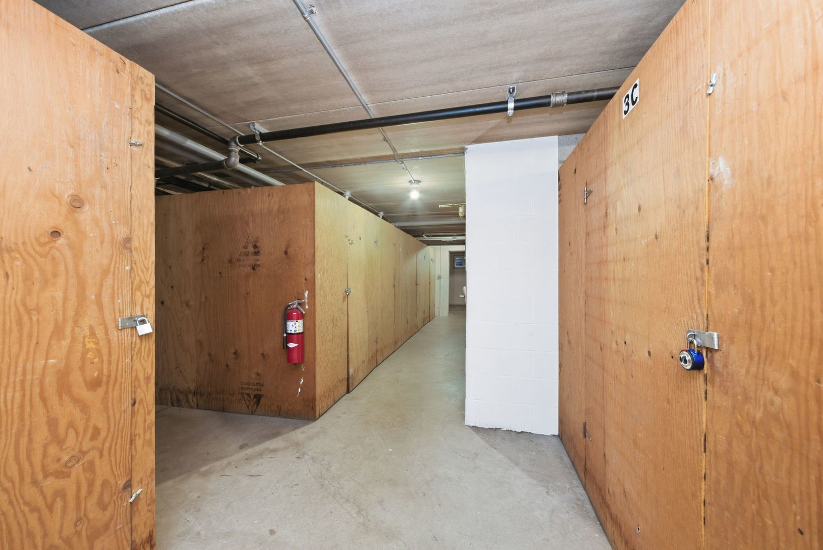 6533 N Northwest Highway #1C, Chicago, IL 60631