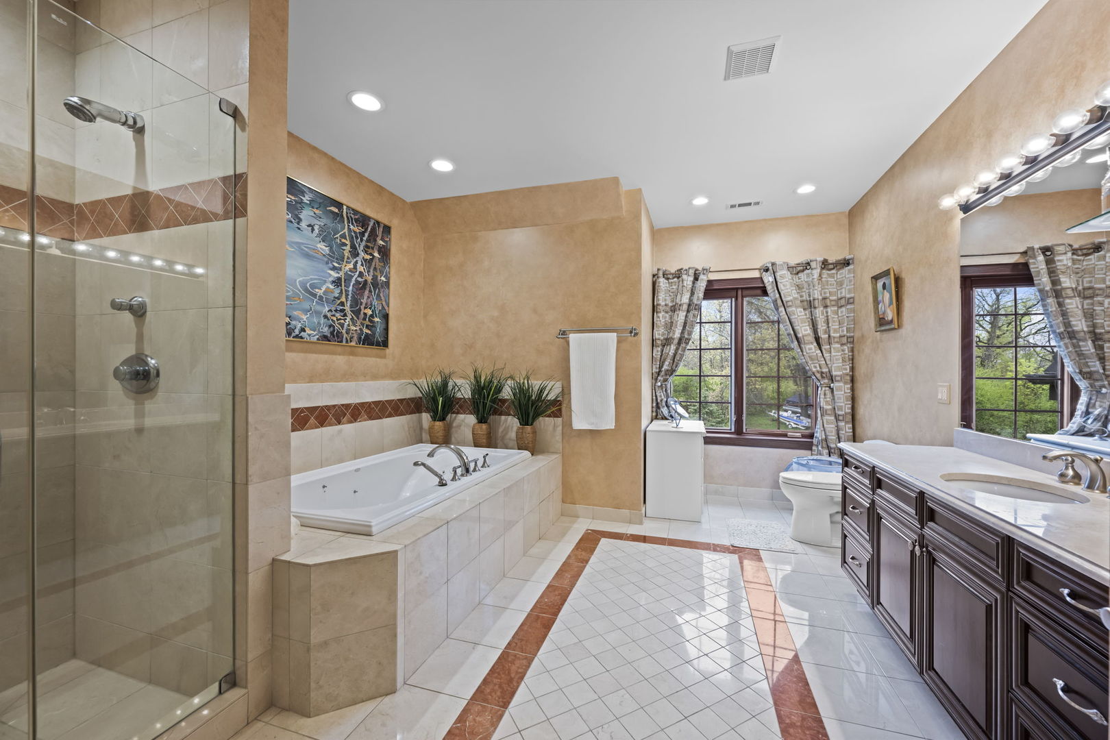 27147 N Chevy Chase Road, Mundelein, IL 60060
