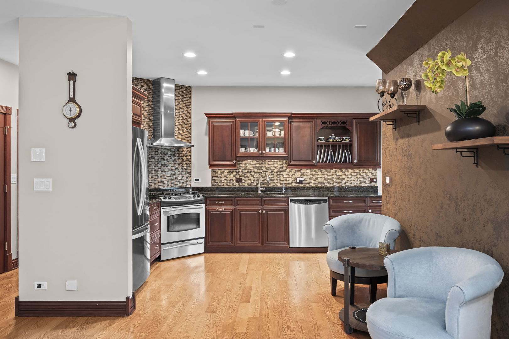 27147 N Chevy Chase Road, Mundelein, IL 60060
