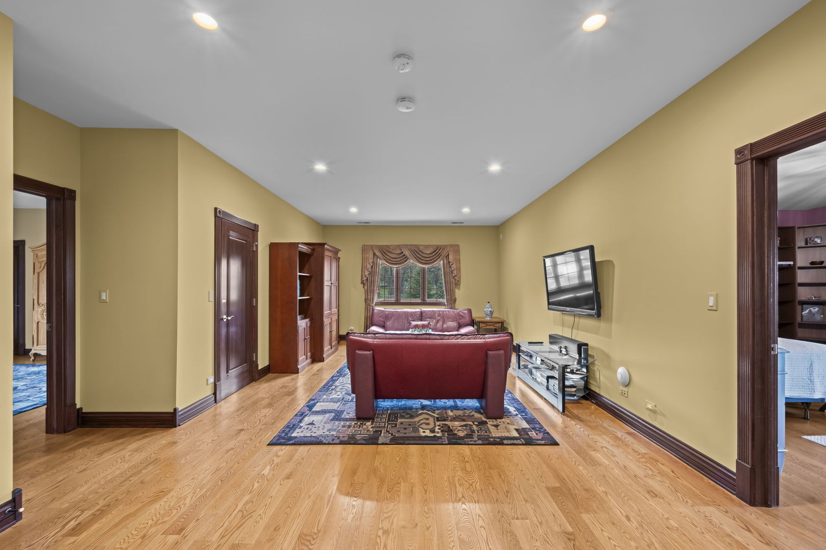 27147 N Chevy Chase Road, Mundelein, IL 60060