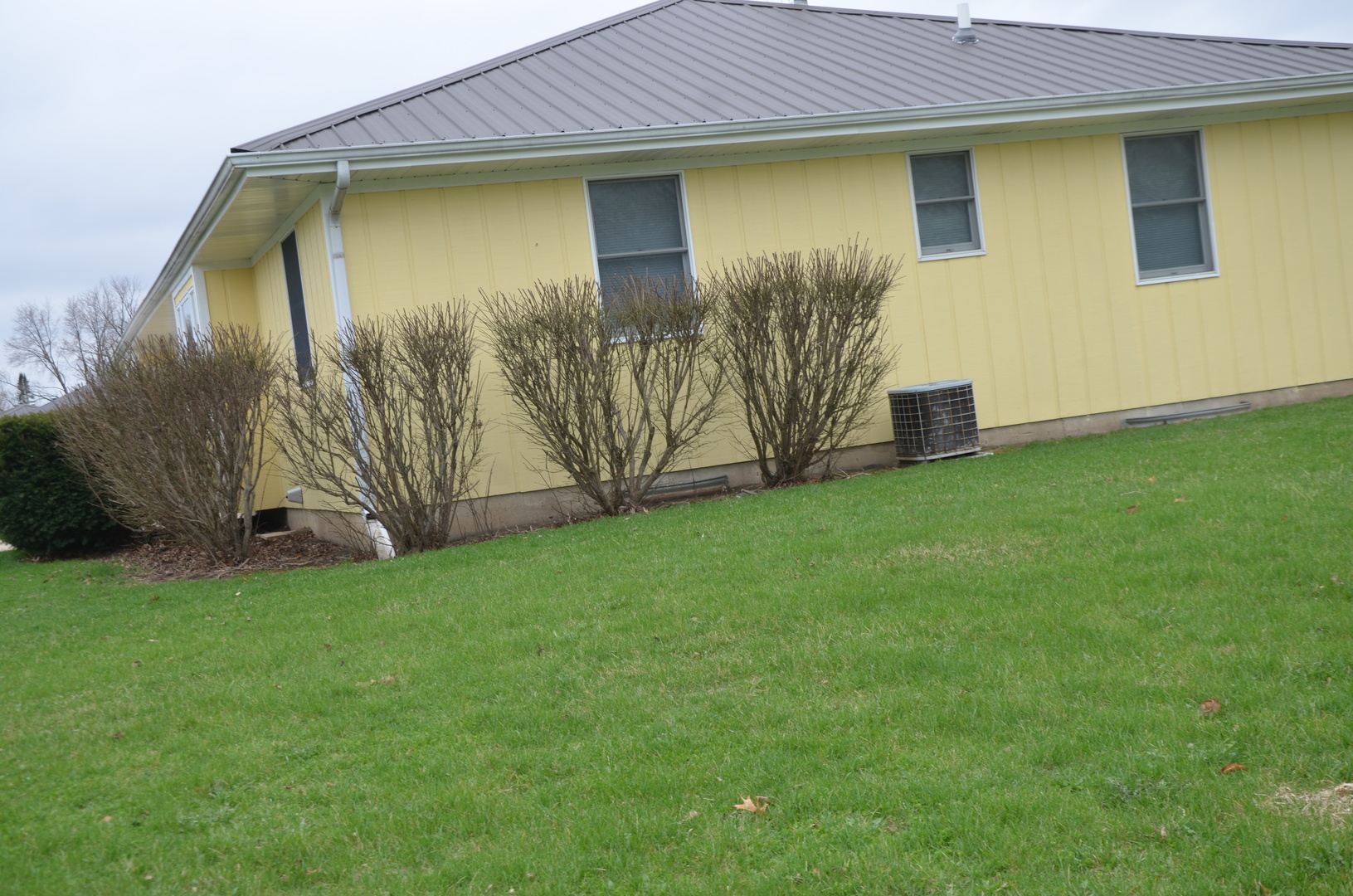 2547 N 4645th Road #B, Somonauk, IL 60552