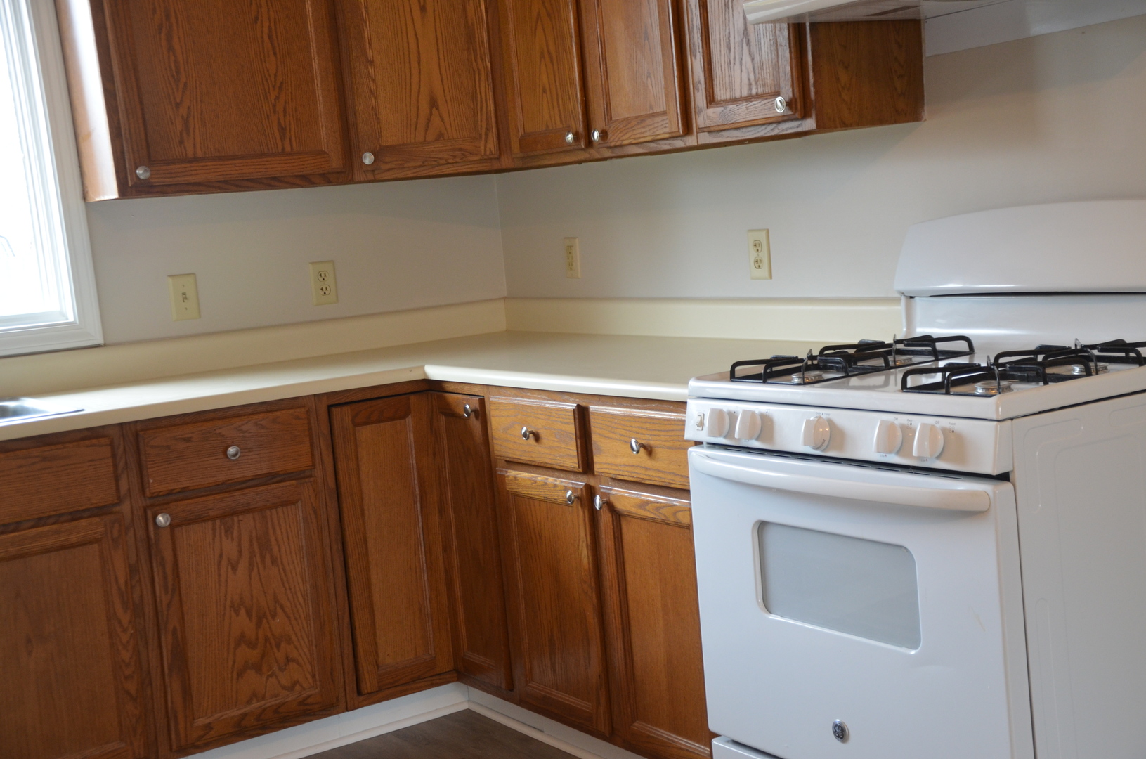 2547 N 4645th Road #B, Somonauk, IL 60552