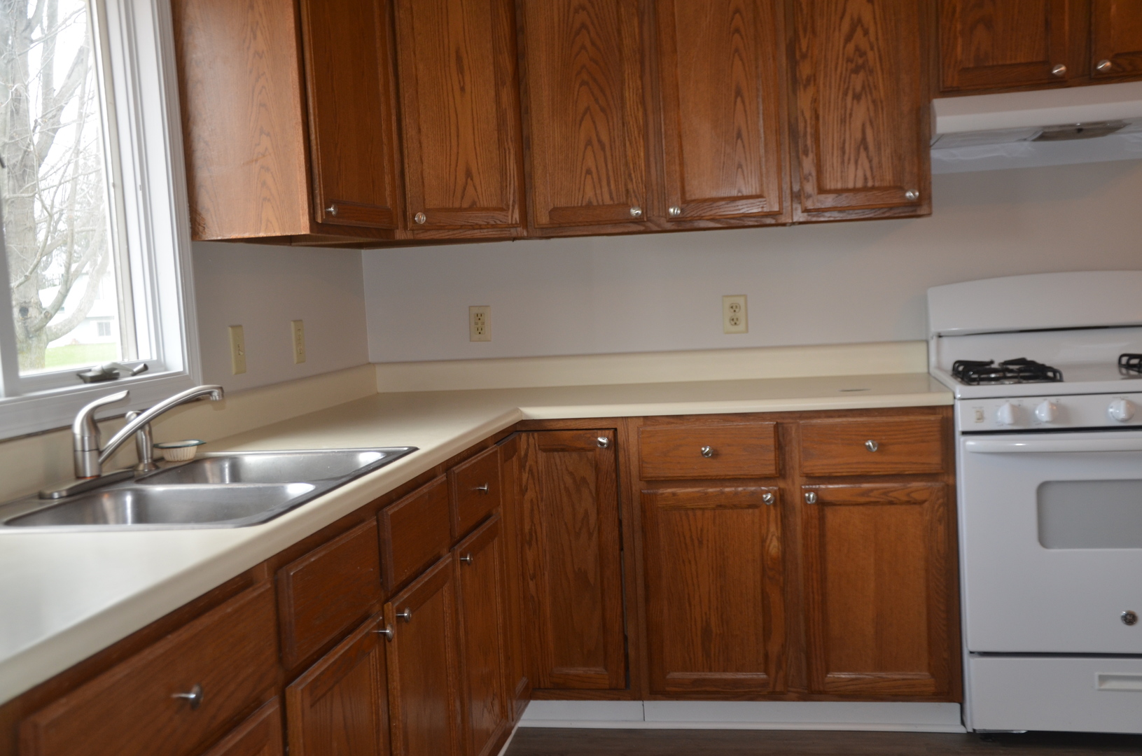 2547 N 4645th Road #B, Somonauk, IL 60552