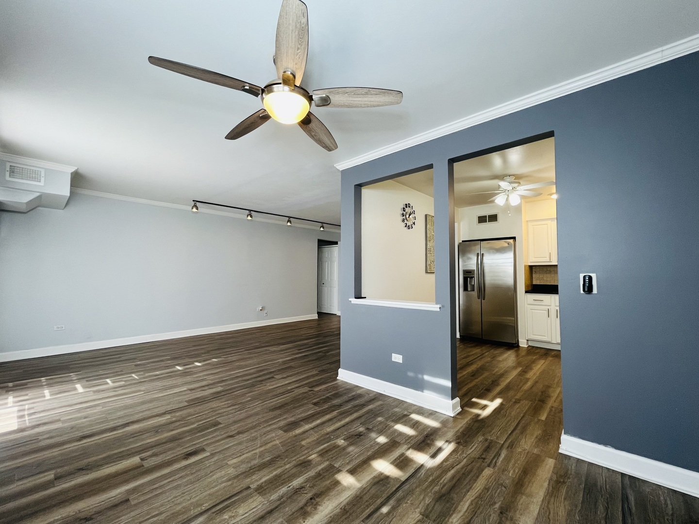 Arlington Heights, IL 60004