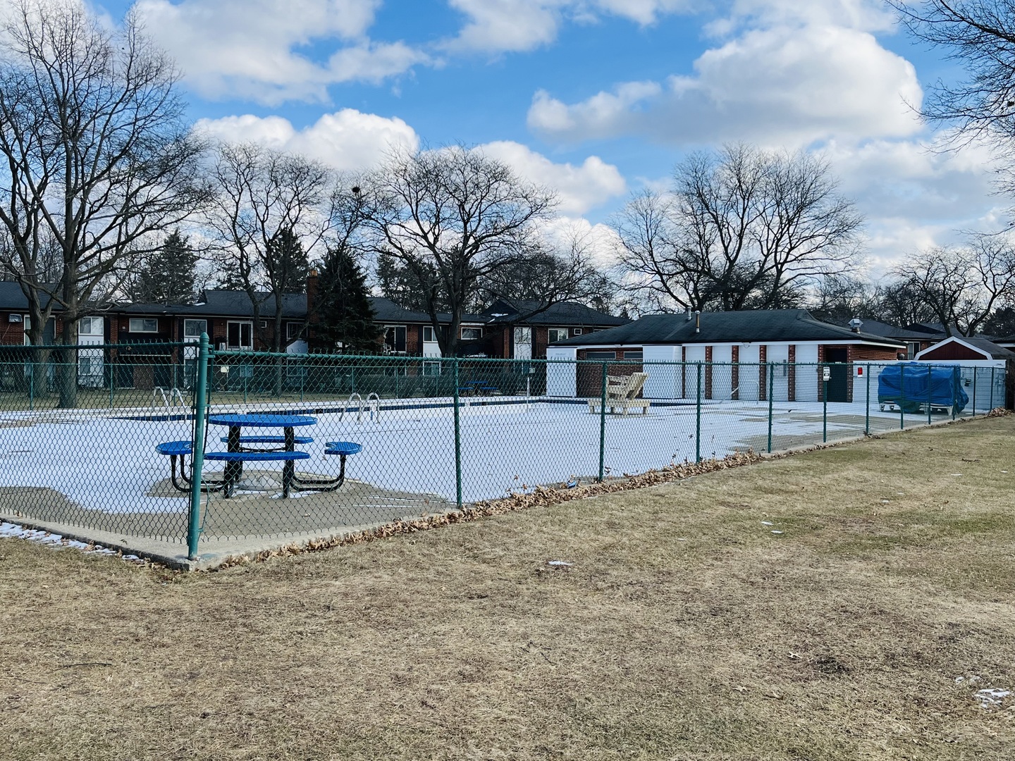 Arlington Heights, IL 60004