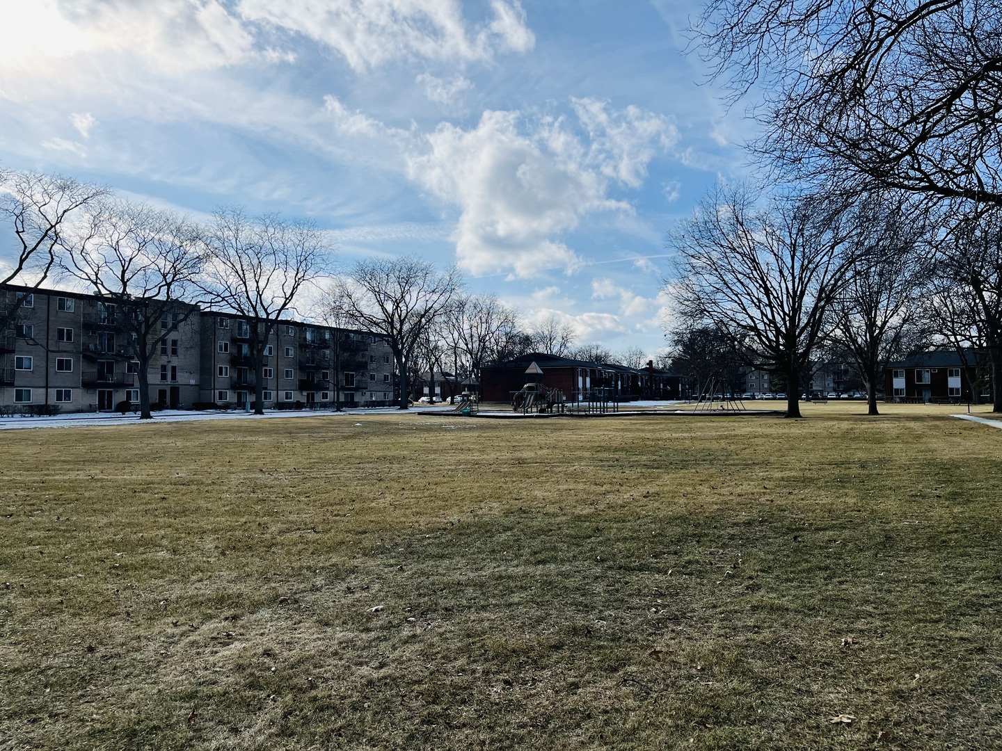 Arlington Heights, IL 60004