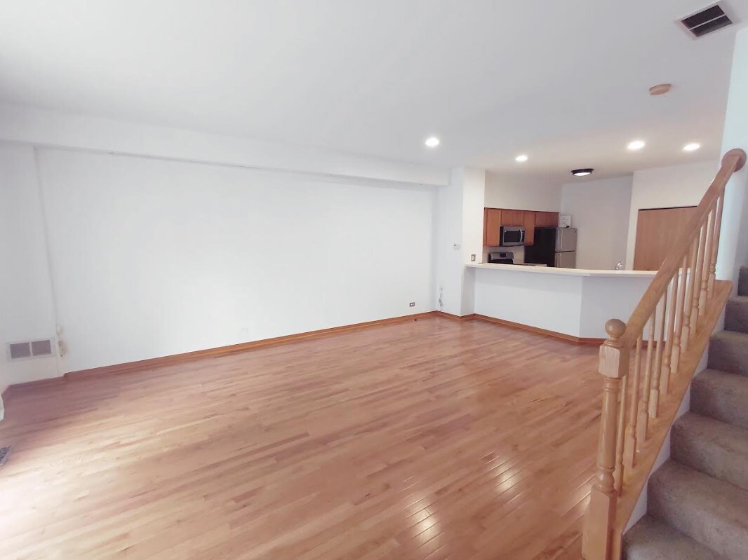 2508 Carrolwood Road #2508, Naperville, IL 60540