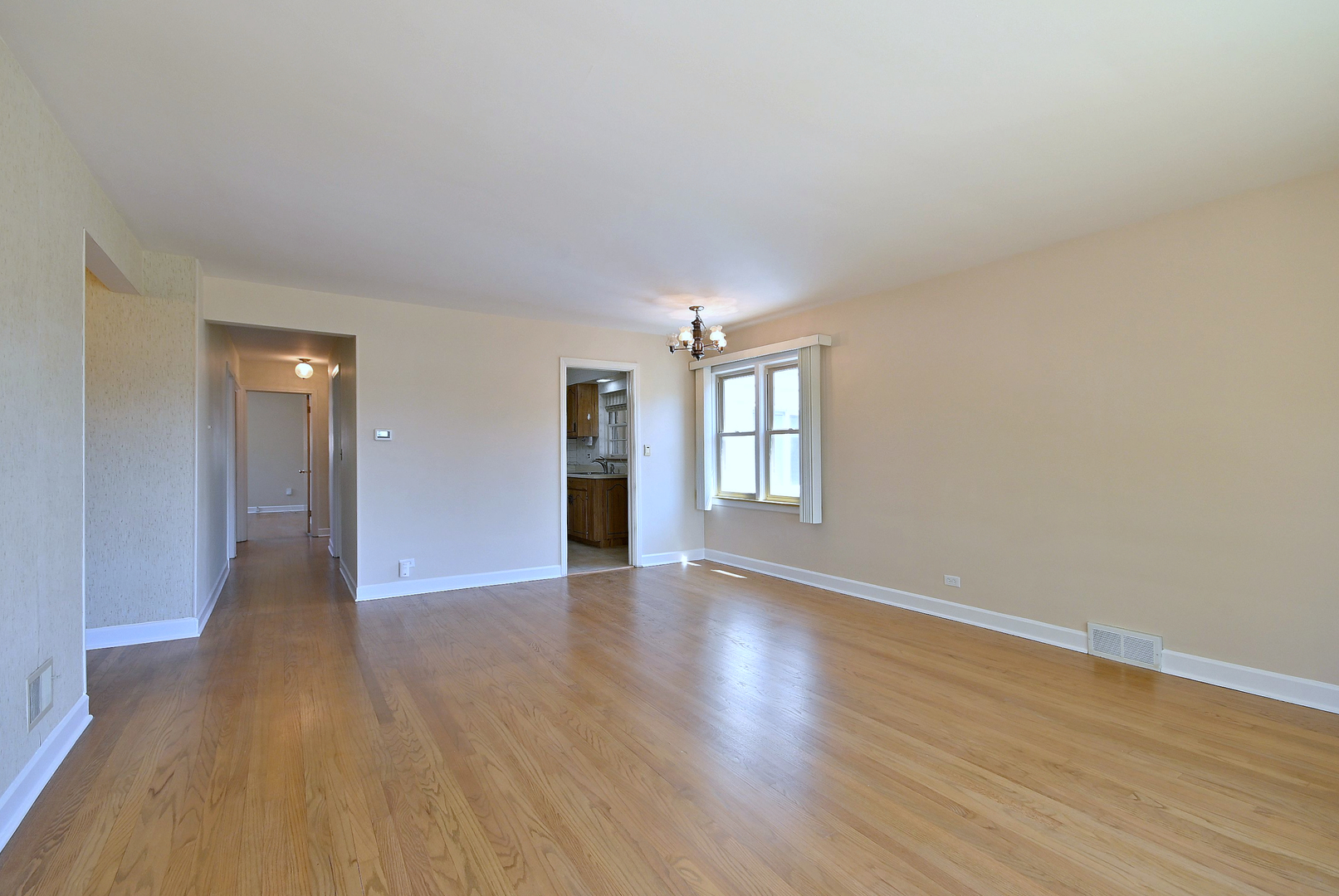 5036 Crain Street, Skokie, IL 60077