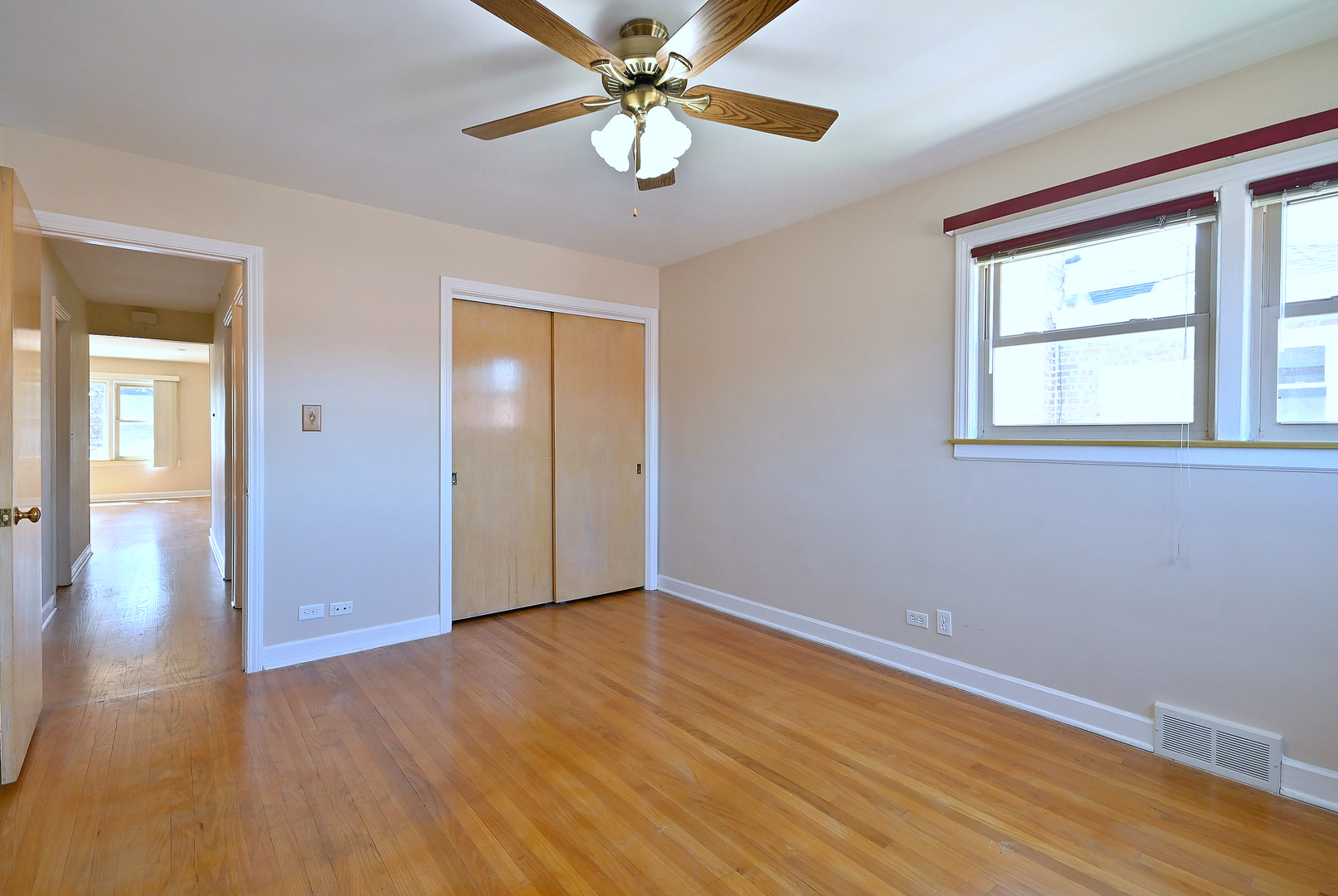 5036 Crain Street, Skokie, IL 60077