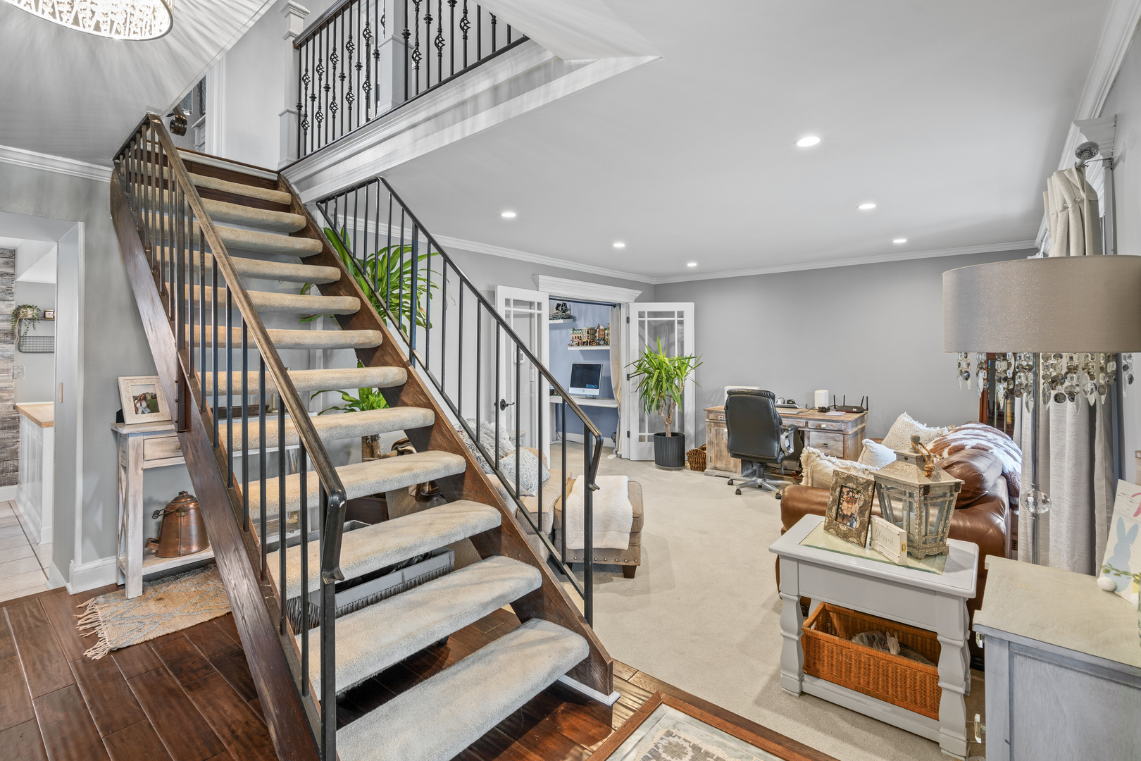 340 Stonehurst Lane, Roselle, IL 60172