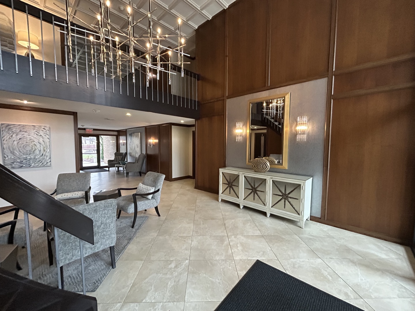 2 Oak Brook Club Drive #B111, Oak Brook, IL 60523