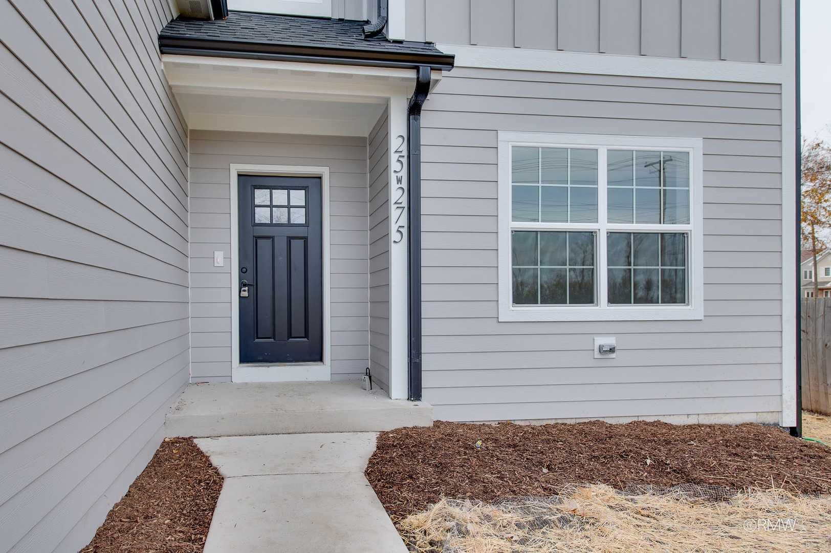 25W275 Doris Avenue, Carol Stream, IL 60188