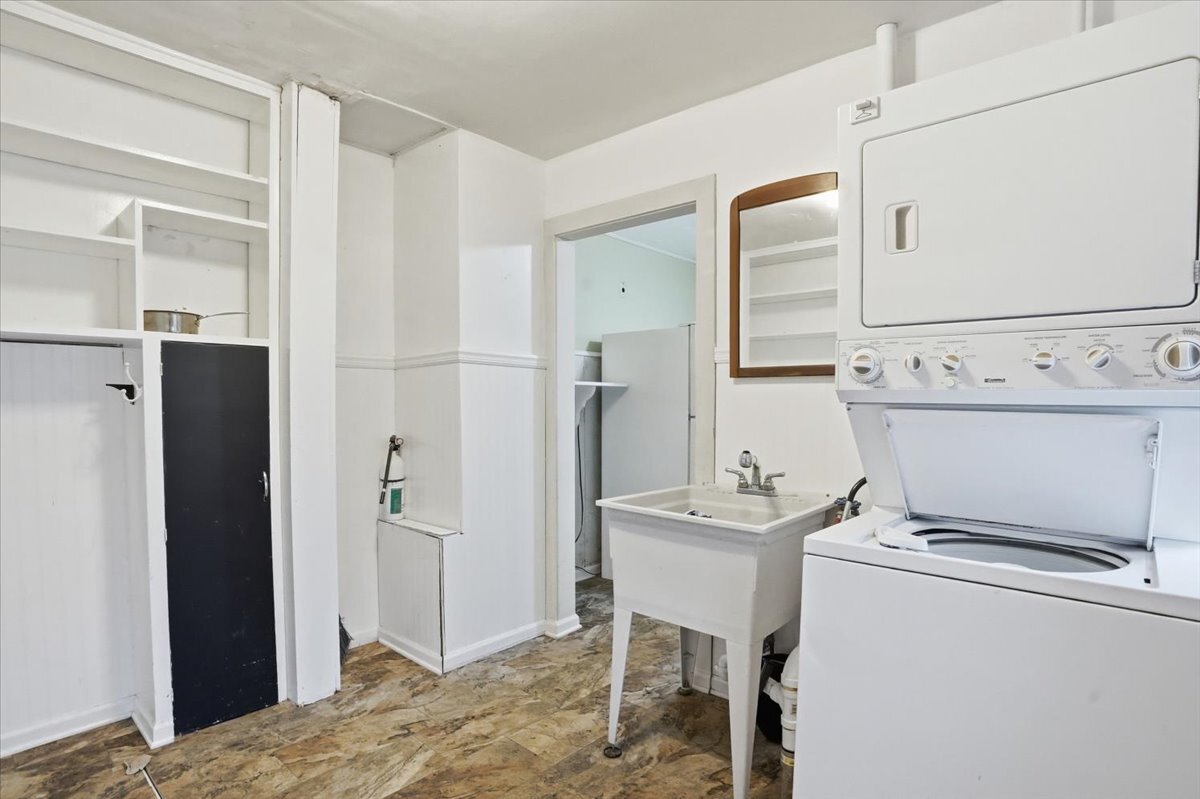 34223 N Harrison Avenue, Round Lake, IL 60073