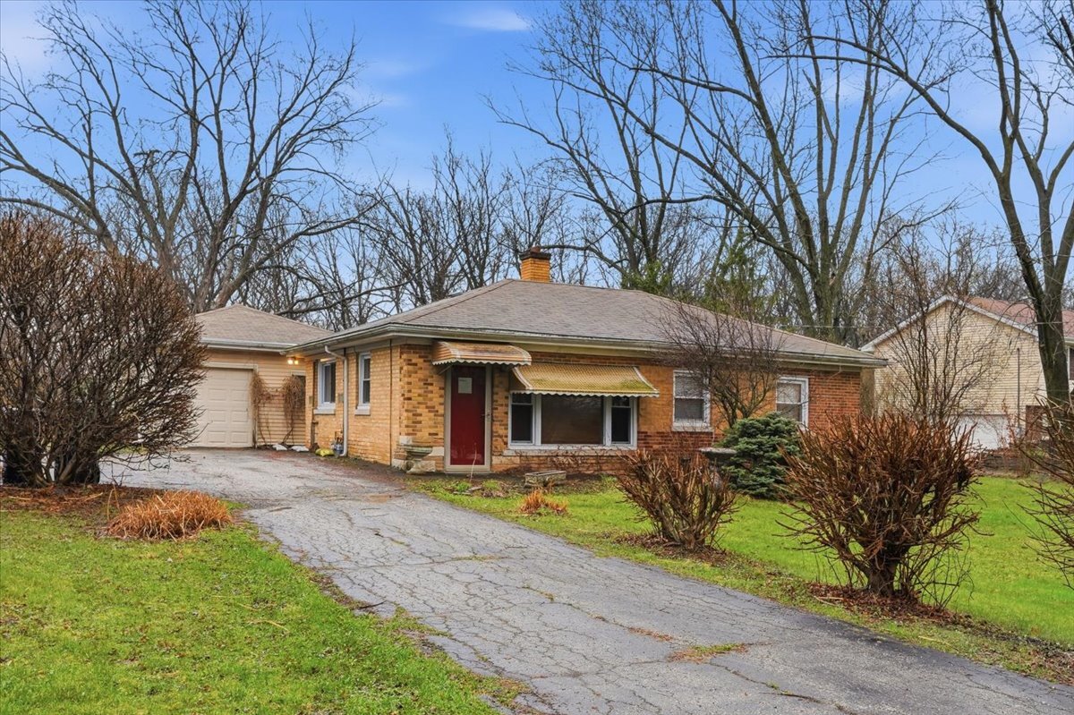 34223 N Harrison Avenue, Round Lake, IL 60073