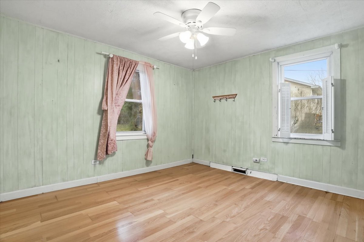 34223 N Harrison Avenue, Round Lake, IL 60073