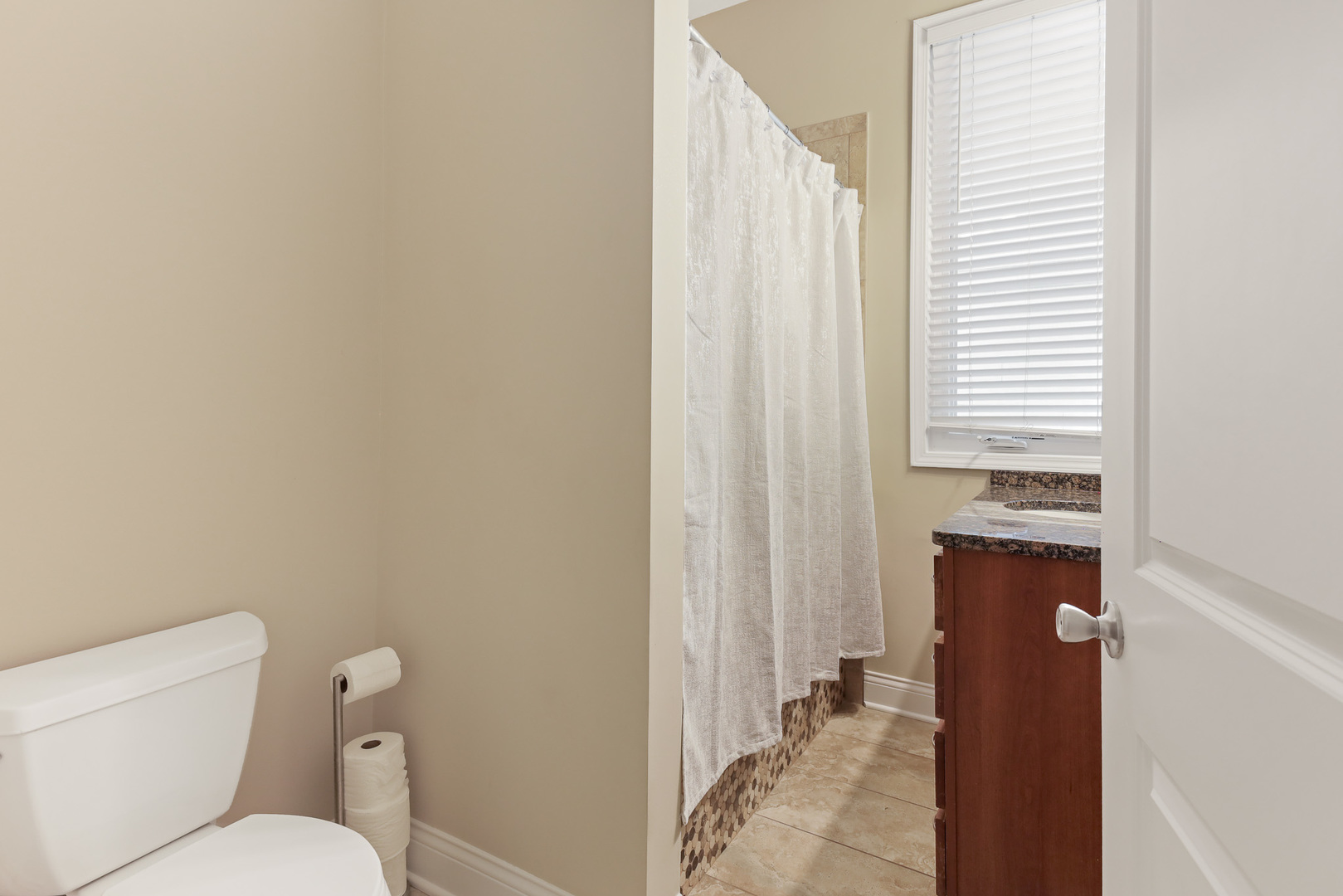 3517 N PLAINFIELD Avenue, Chicago, IL 60634